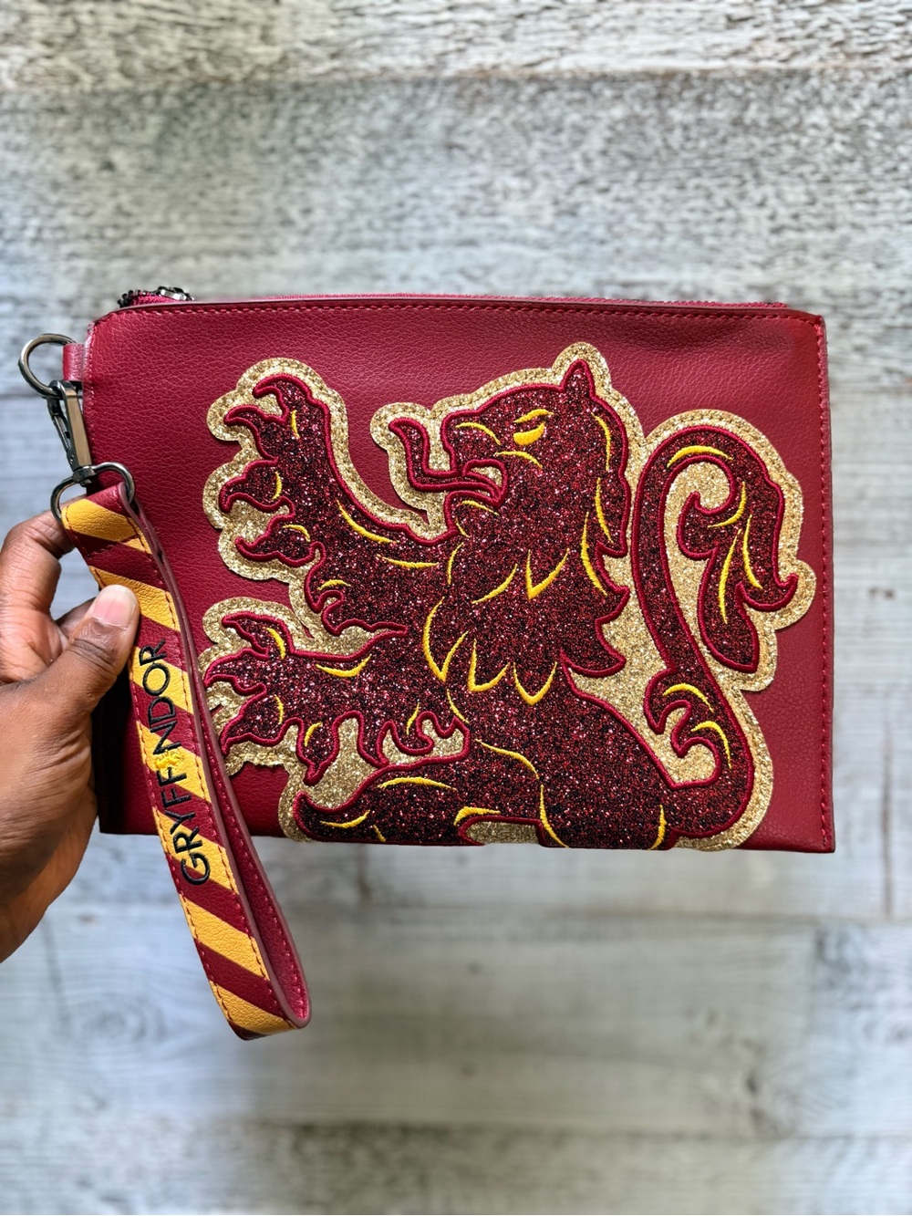 Danielle Nicole x Harry Potter | NWOT Large Gryffindor Glitter Lion Wristlet